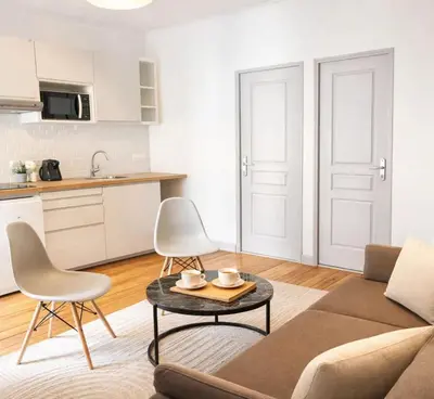 Cuisine ou kitchenette dans l'établissement Louvre - Premium apartment for 4