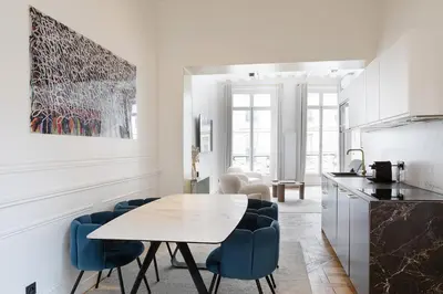 Cuisine ou kitchenette dans l'établissement Pick A Flat's Apartment in Louvre - Croix des Petits Champs
