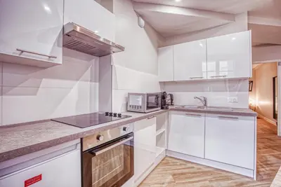 Cuisine ou kitchenette dans l'établissement Vernezza, F3 à deux pas de Montparnasse