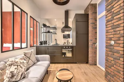 Cuisine ou kitchenette dans l'établissement NEW ! Charming 1BR Apt in Paris 15
