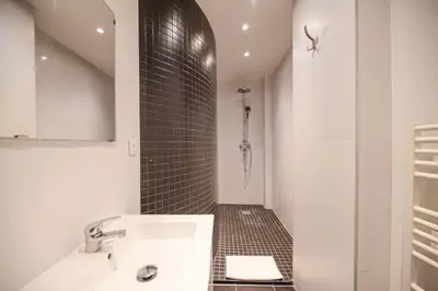 Salle de bains dans l'établissement Lovely Home in Paris Center - AC