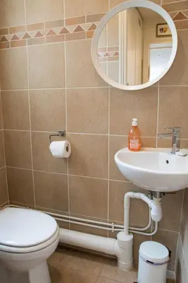 Salle de bains dans l'établissement Appartement spacieux et rénové
