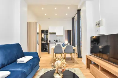 Cuisine ou kitchenette dans l'établissement Welcoming apartment - 1BR-4P -Grands Boulevards
