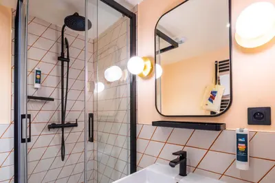 Salle de bains dans l'établissement The People - Paris Nation