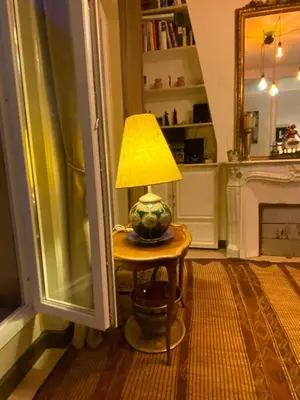 Cuisine ou kitchenette dans l'établissement Romantic Apartment in Paris