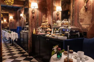 Nourriture dans l'hôtel ou à proximité