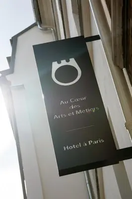 Certificat, récompense, panneau ou autre document affiché dans l'établissement HOTEL AU COEUR DES ARTS ET METIERS