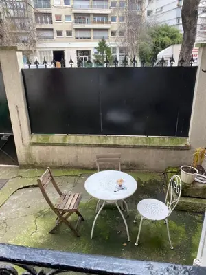 Balcon ou terrasse dans l'établissement Cosy, charming apartment with courtyard