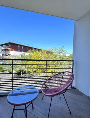 Balcon ou terrasse dans l'établissement FRUITIERS2 - Bright 3 BR 15' away from the center of Paris
