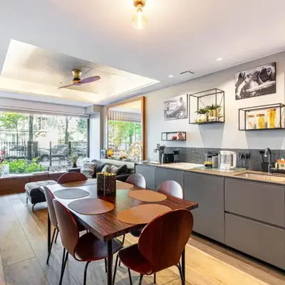 Modern Family Apartment Next To The Eiffel Tower