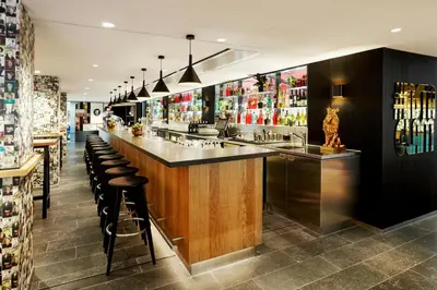 Salon ou bar de l'établissement citizenM Paris Champs-Élysées