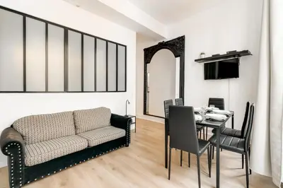 Coin salon dans l'établissement Chic apartment - 2BR-6P - Boulevard Saint-Germain