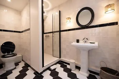 Salle de bains dans l'établissement Monsieur Pigalle