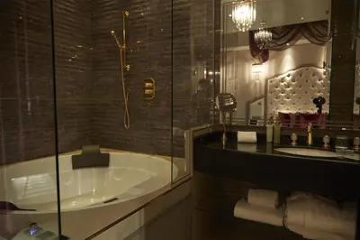 Salle de bains dans l'établissement Paris j'Adore Hotel & Spa