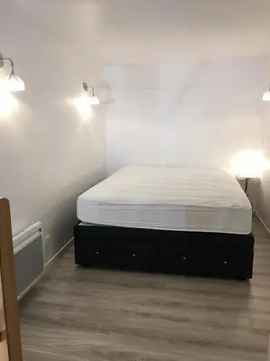 Un ou plusieurs lits dans un hébergement de l'établissement Luxueux 2 pièces, 100m de la rue de Bretagne, Métro Arts et Métiers