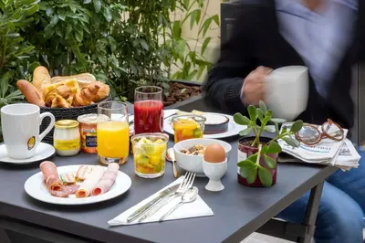 Nourriture dans l'hôtel ou à proximité