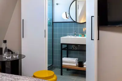 Salle de bains dans l'établissement Hotel Le 37 Bis