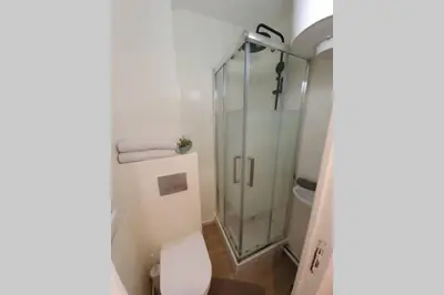 Salle de bains dans l'établissement Home Sweet Home Pigalle Montmartre Jungle