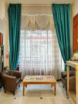 Coin salon dans l'établissement Hotel Havane Opera