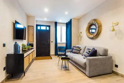 Cuisine ou kitchenette dans l'établissement Nation-Charonne II Charming Apartment 1BR-4P
