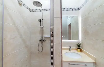 Salle de bains dans l'établissement Galeries LaFayette - 7 bedrooms - lift - aircon