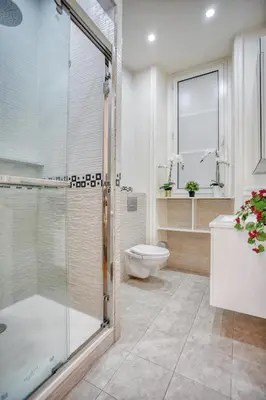 Salle de bains dans l'établissement Galeries LaFayette - 7 bedrooms - lift - aircon