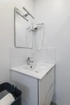 Salle de bains dans l'établissement Charmant appartement calme place du Trocadéro - 4P - FLAT-GUEST