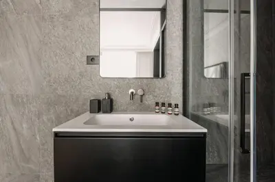 Salle de bains dans l'établissement HIGHSTAY - Luxury Serviced Apartments - Champs-Elysées