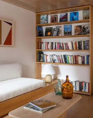 Bibliothèque dans l'hôtel