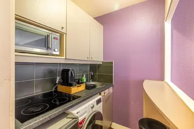 Cuisine ou kitchenette dans l'établissement Paris Expo Apart Hotel - Porte de Versailles & Parking