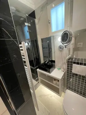 Salle de bains dans l'établissement Appartement Aix, Neuf tout équipé