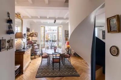 Coin salon dans l'établissement MaisondesChaumes-Paris