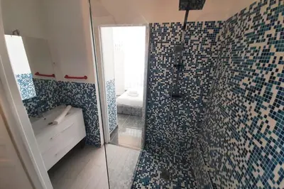 Salle de bains dans l'établissement Sweet Apartment in Paris Montmartre