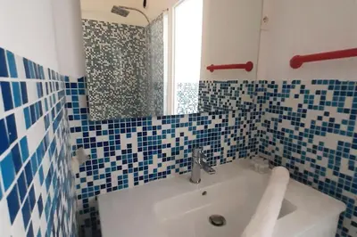 Salle de bains dans l'établissement Sweet Apartment in Paris Montmartre