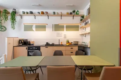 Cuisine ou kitchenette dans l'établissement MAISON FRANCOIS Paris
