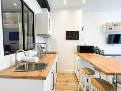 Cuisine ou kitchenette dans l'établissement LE GRACIEUX - MILORA INN - Central Paris