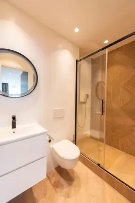 Salle de bains dans l'établissement Opera