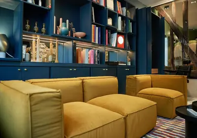 Coin salon dans l'établissement Hôtel Amoi Paris