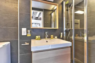 Salle de bains dans l'établissement Cosy and New Studio in the Heart of Paris (5F)