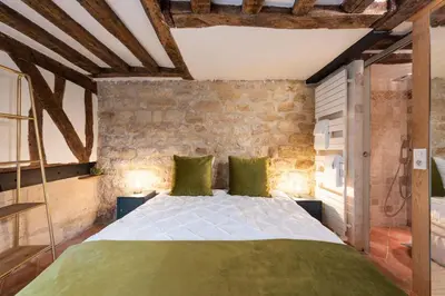 Un ou plusieurs lits dans un hébergement de l'établissement My Nest Inn Paris Marais - 53m² - 2 chambres - Coeur de Paris