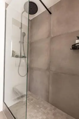 Salle de bains dans l'établissement Superbe Studio à 2 Stations de Paris Centre 15min à pied du Stade de France