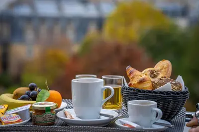 Nourriture dans l'hôtel ou à proximité