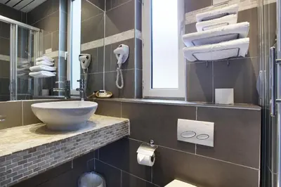 Salle de bains dans l'établissement Hôtel LUX PICPUS