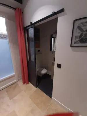 Salle de bains dans l'établissement la studette du théâtre