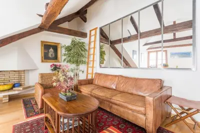 Coin salon dans l'établissement GuestReady - Appartement climatisé rue Cambon