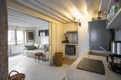 Cuisine ou kitchenette dans l'établissement TIMBAUD - CANAL St MARTIN