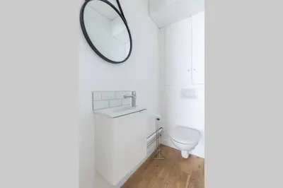 Salle de bains dans l'établissement Appartement Duplex de Charme proche de l'opéra Garnier