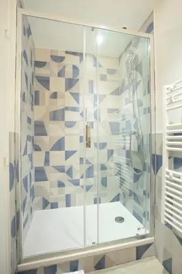 Salle de bains dans l'établissement Rent a Room - Aparts CADET