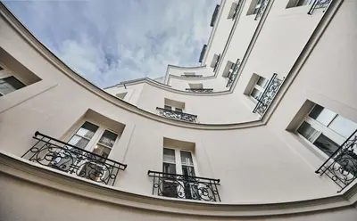 Balcon ou terrasse dans l'établissement Hôtel Prince de Conti - Hôtel Rénové