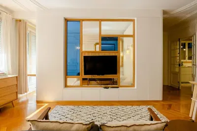 Télévision ou salle de divertissement dans l'établissement Bel appartement dans le 9ème